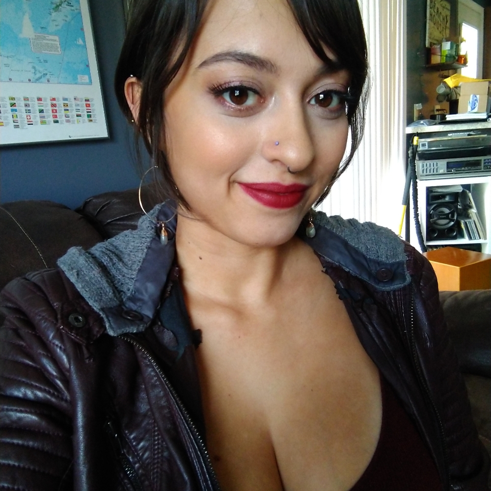 Meet your Posher, Jacqualine